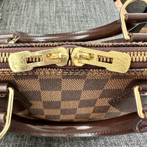 Authentic Louis Vuitton Damier Ebene Alma PM - Picture 5 of 9